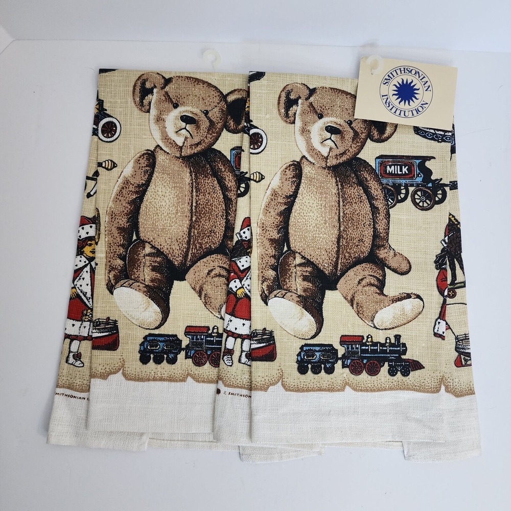 Smithsonian Institution Teddy Bear &‎ Toys Kitchen Towels Set of 2 Made in USA